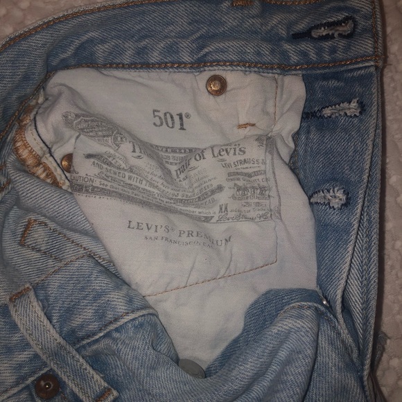 Levi’s 501 Denim High Rise Shorts - Picture 4 of 5